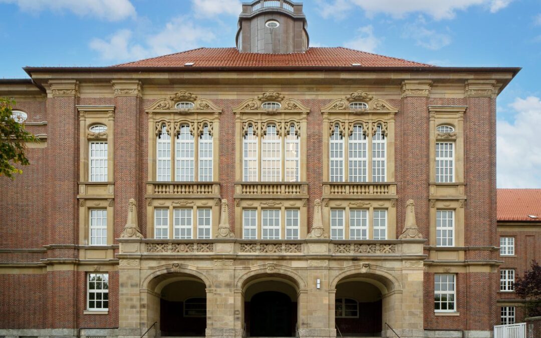 Gymnasium Kaiser-Friedrich-Ufer, Hamburg